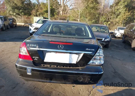 2008 Mercedes-Benz E 350 4Matic z USA, uszkodzony, nr VIN WDBUF87X18B293018